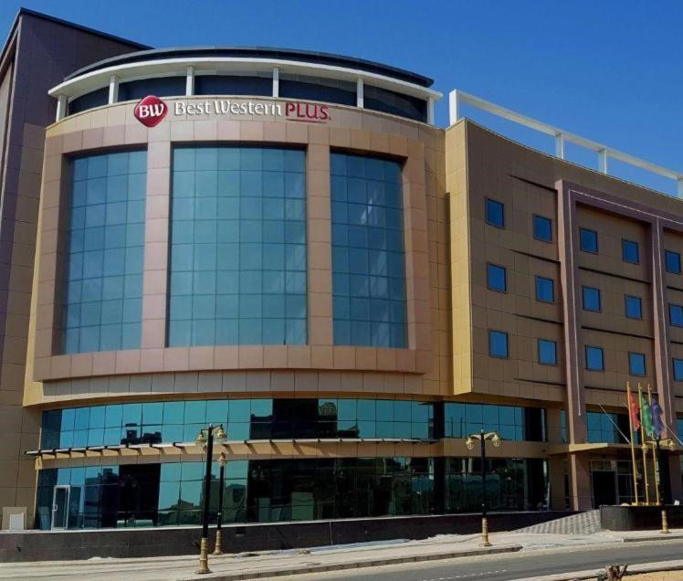 Best Western Plus Buraidah Exterior photo