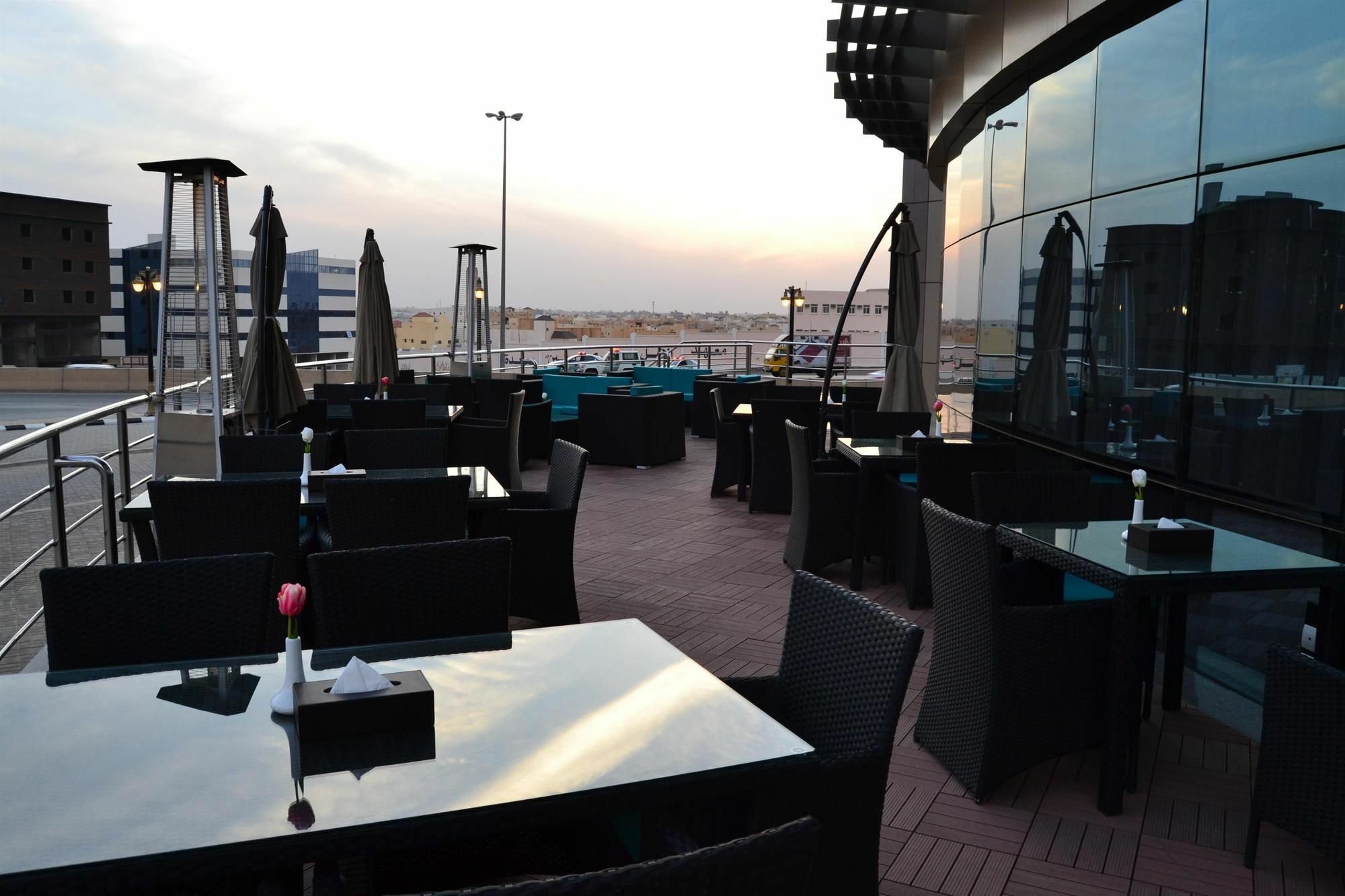 Best Western Plus Buraidah Exterior photo
