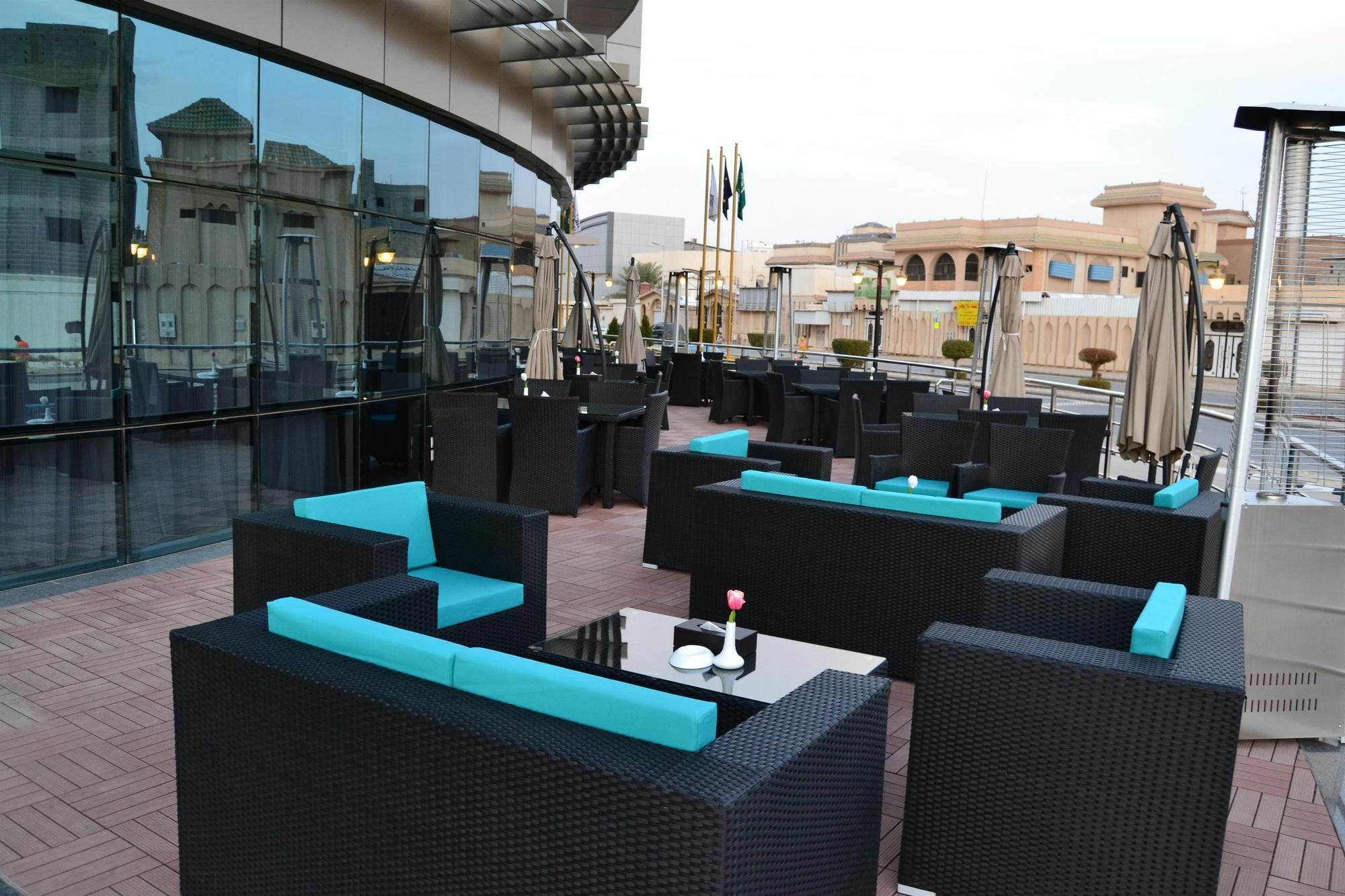 Best Western Plus Buraidah Exterior photo